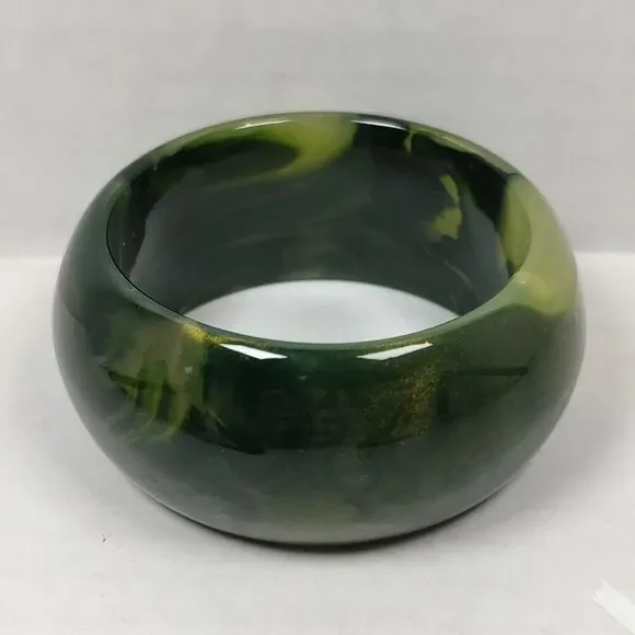 Wide Chunky Glossy Green Marbled Resin Bangle Fashion Statement Bracelet 9" - Picture 3 of 14